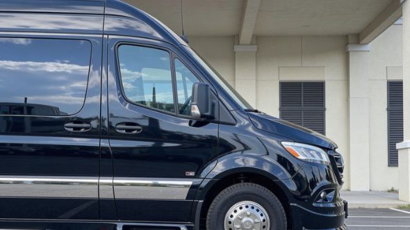 12 passenger sprinter van cedar rapids