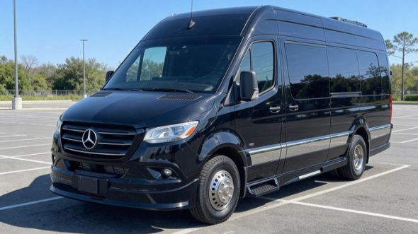 cedar rapids 8 passenger sprinter van