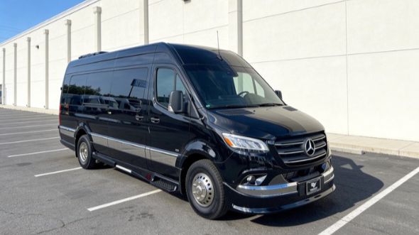 cedar rapids corporate sprinter van service